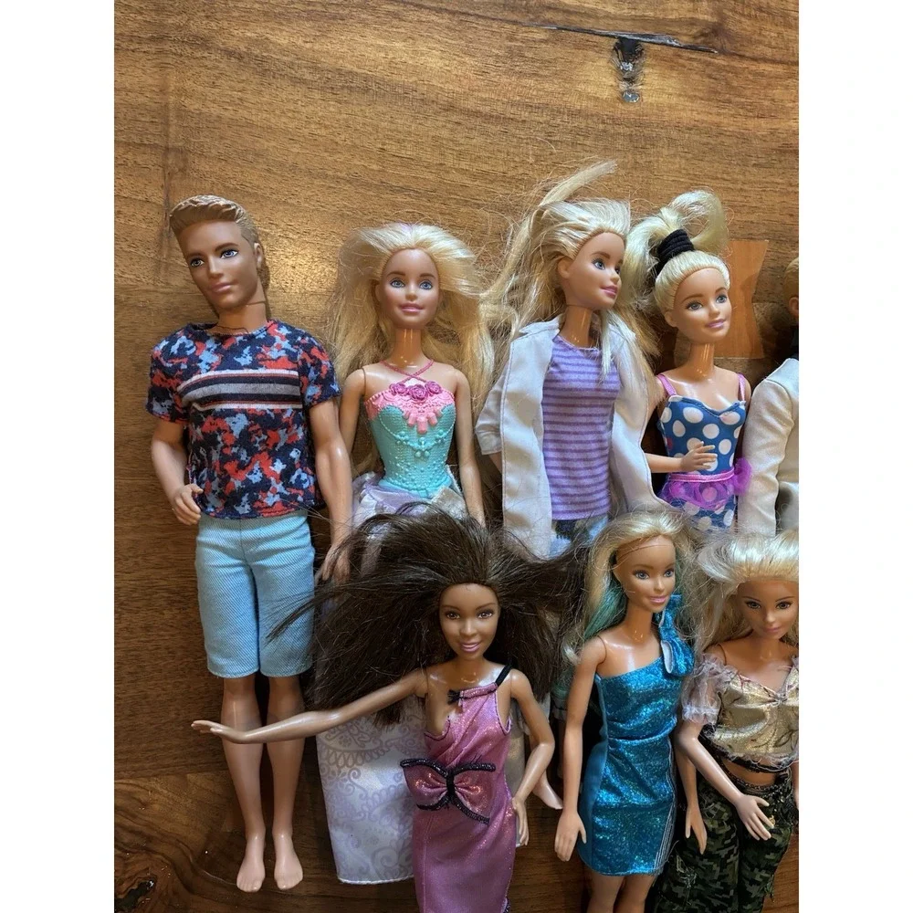 Modern Barbie Doll Lot Of 6 Dressed No Shoes Lot 8/8/5 Used